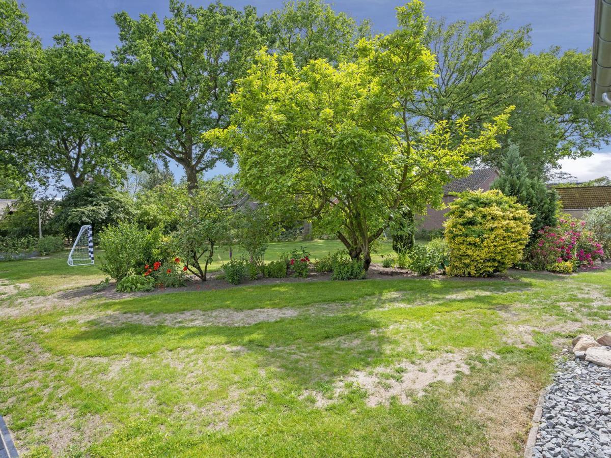 Charming villa in Lemele with a nice garden Buitenkant foto